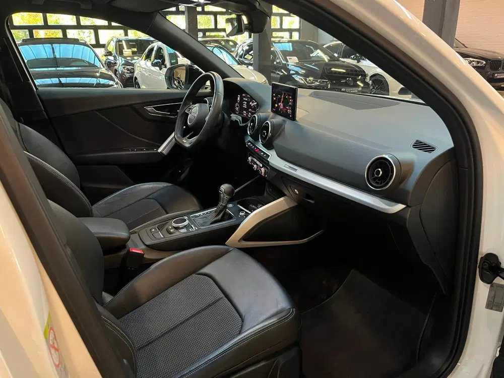 Audi Q2 35 TFSI CoD Sport S Line Edition Pano uit 2019, foto 15
