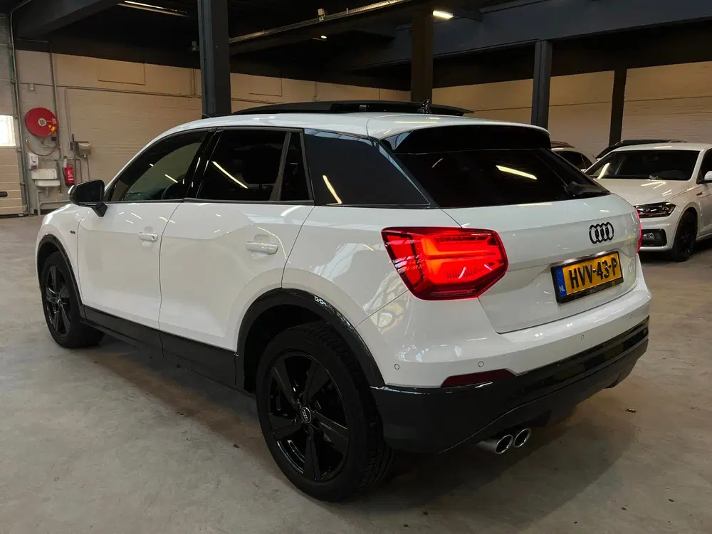 Audi Q2 35 TFSI CoD Sport S Line Edition Pano uit 2019, foto 3