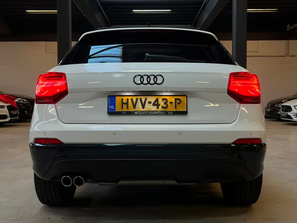 Audi Q2 35 TFSI CoD Sport S Line Edition Pano uit 2019, foto 4