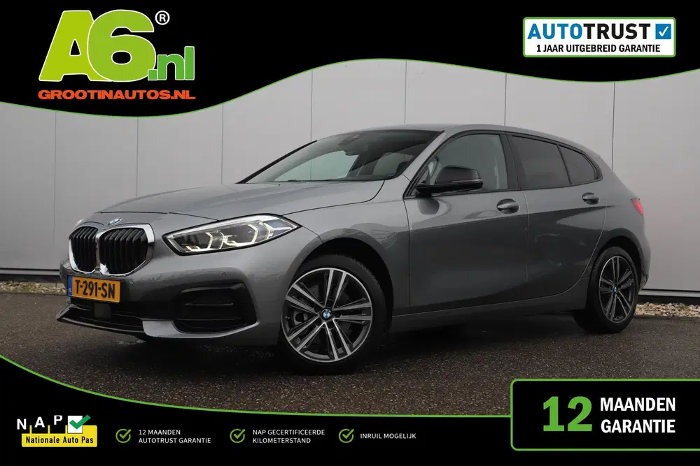 BMW 1-serie 118i Automaat LMV Sportstoelen Half Leder uit 2023