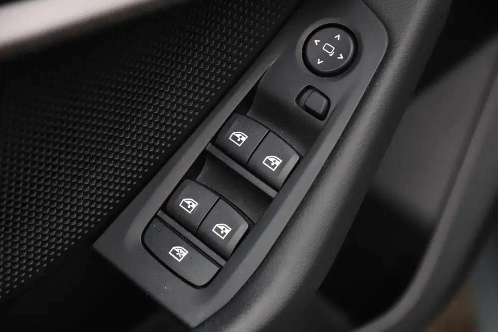 BMW 1-serie 118i Automaat LMV Sportstoelen Half Leder uit 2023, foto 10