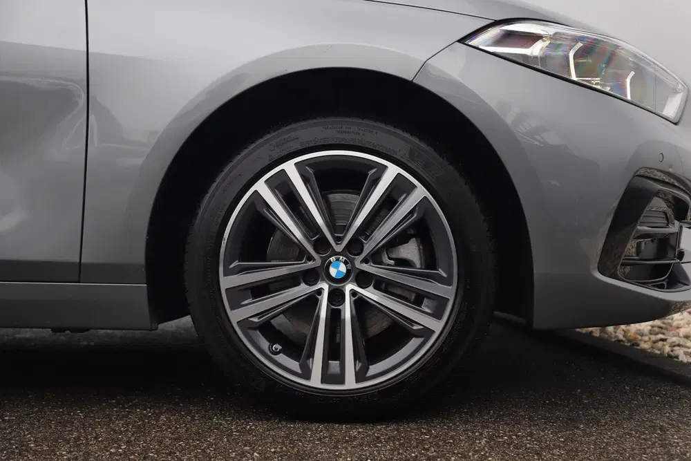 BMW 1-serie 118i Automaat LMV Sportstoelen Half Leder uit 2023, foto 5