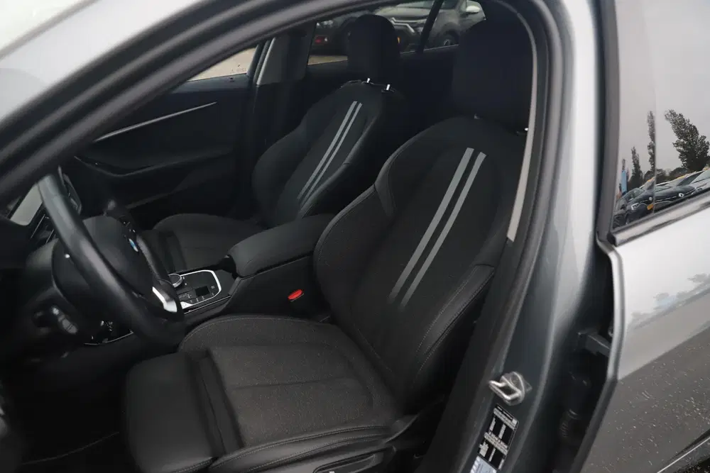 BMW 1-serie 118i Automaat LMV Sportstoelen Half Leder uit 2023, foto 6