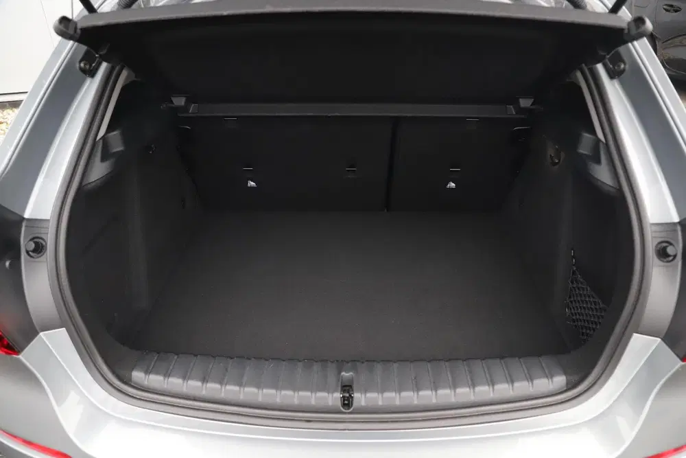 BMW 1-serie 118i Automaat LMV Sportstoelen Half Leder uit 2023, foto 8