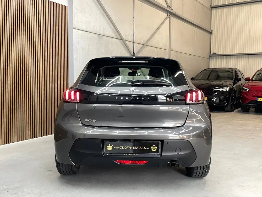 Peugeot 208 1.2 Turbo Allure AUTOMAAT uit 2020, foto 4