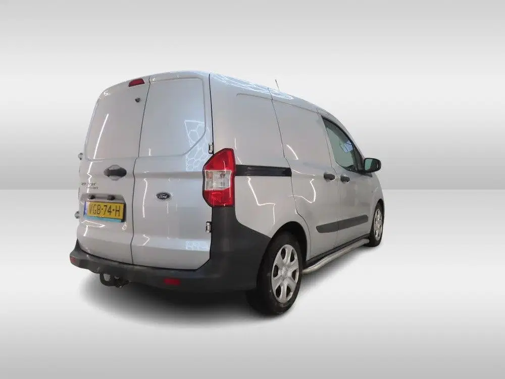 Ford Transit Courier 1.5 TDCI Trend Airco Navigatie uit 2020, foto 2