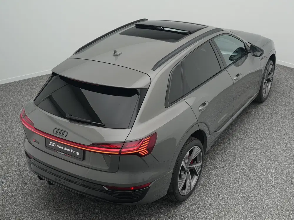 Audi Q8 e-tron 50 quattro S Edition 95 kWh uit 2024, foto 13