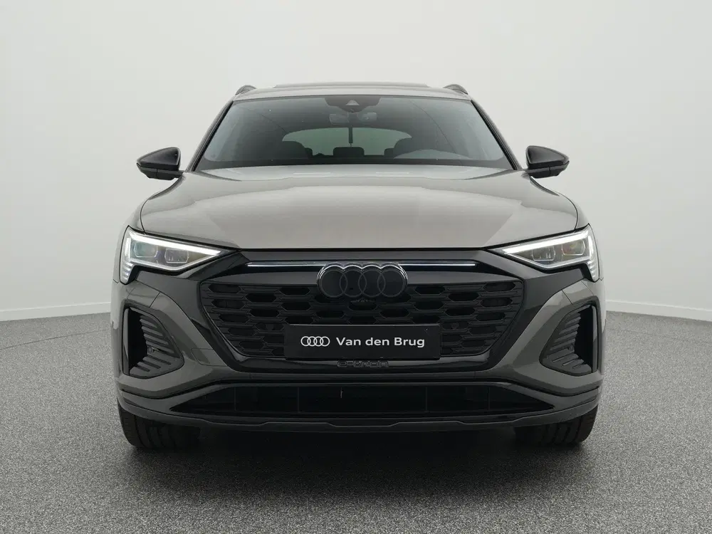 Audi Q8 e-tron 50 quattro S Edition 95 kWh uit 2024, foto 4