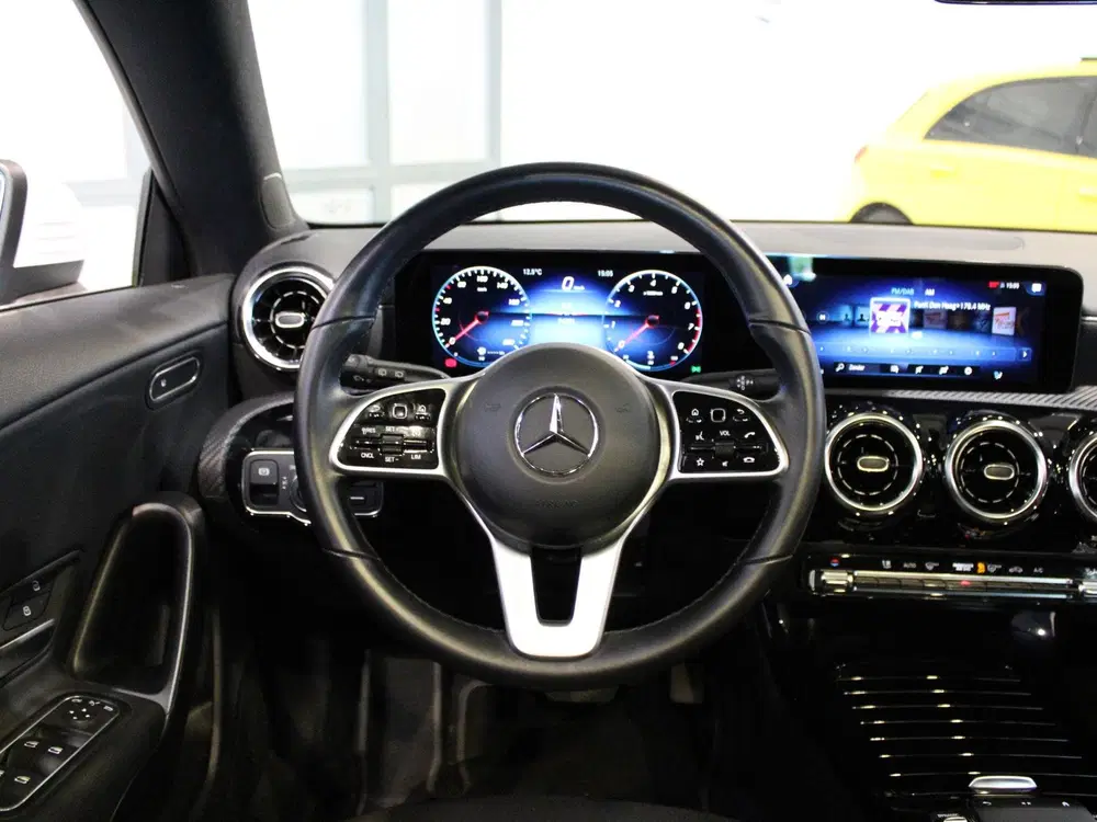 Mercedes-Benz CLA 180 Business Solution Panor uit 2021, foto 13