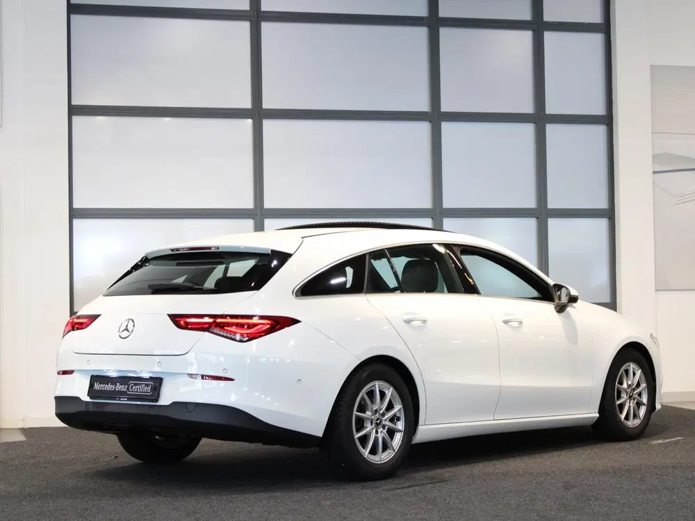 Mercedes-Benz CLA 180 Business Solution Panor uit 2021, foto 2