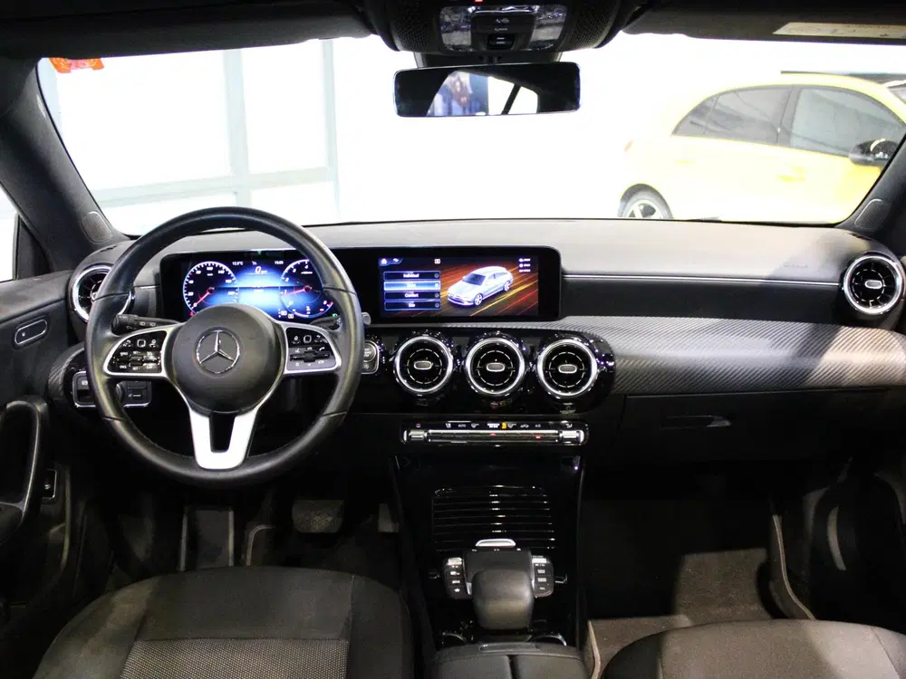 Mercedes-Benz CLA 180 Business Solution Panor uit 2021, foto 3