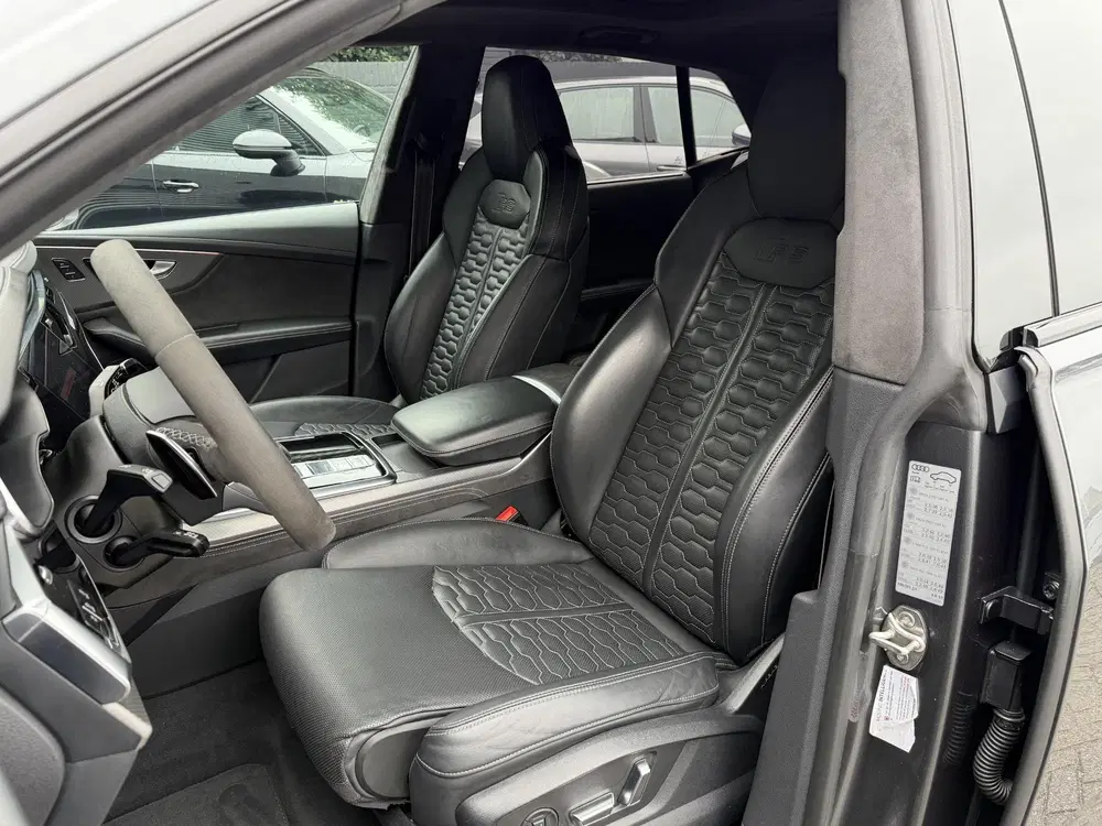 Audi RS Q8 4.0 TFSI RS Q8 quattro uit 2021, foto 13