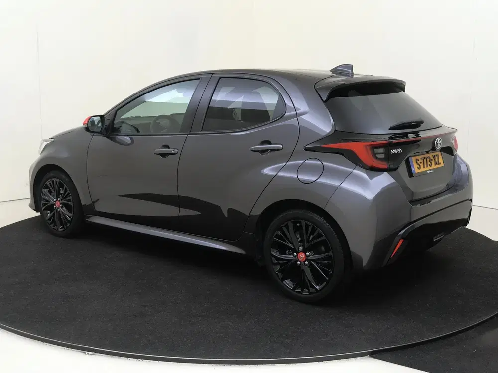 Toyota Yaris 1.5 Hybrid Executive uit 2022, foto 3