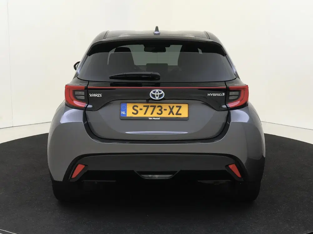 Toyota Yaris 1.5 Hybrid Executive uit 2022, foto 7