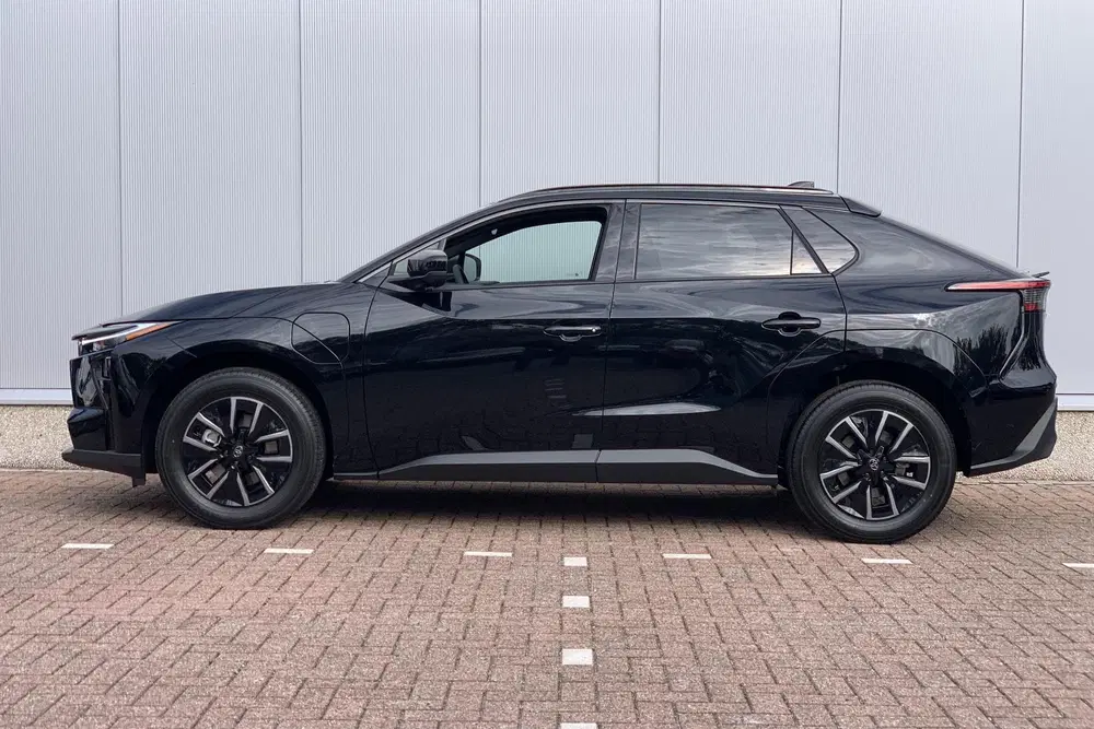 Toyota bZ4X Dynamic 73 kWh uit 2026, foto 4