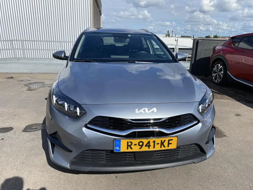 Kia Ceed 1.5 T-GDi MHEV DynamicPlusLine Automaat uit 2022, foto 14
