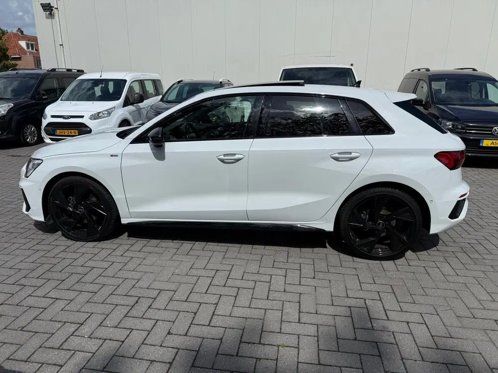 Audi A3 35 TFSI 150pk uit 2024, foto 2