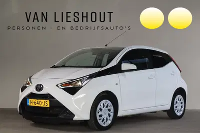 Toyota Aygo 1.0 VVT-i x-play uit 2020