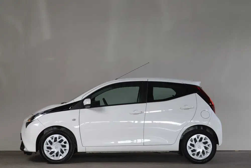 Toyota Aygo 1.0 VVT-i x-play uit 2020, foto 11