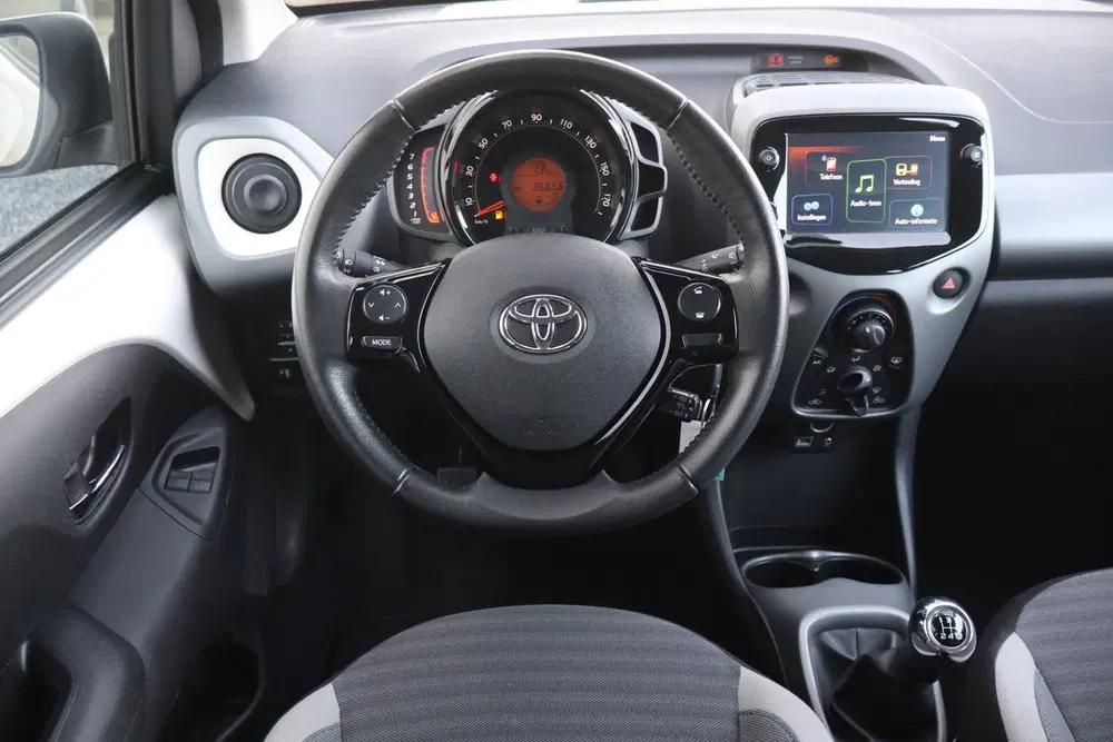 Toyota Aygo 1.0 VVT-i x-play uit 2020, foto 5