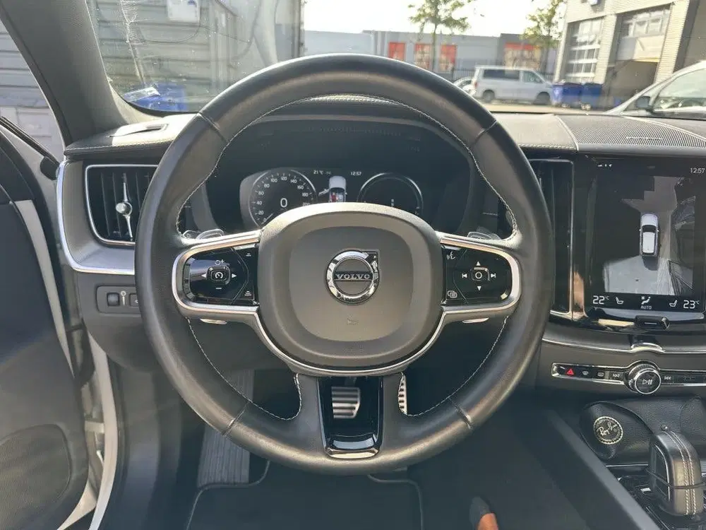 Volvo XC60 T8 Twin Engine 405pk Geartronic AWD Polest uit 2020, foto 10