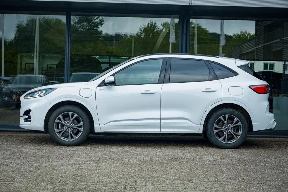Ford Kuga 2.5 PHEV ST-Line uit 2022, foto 3