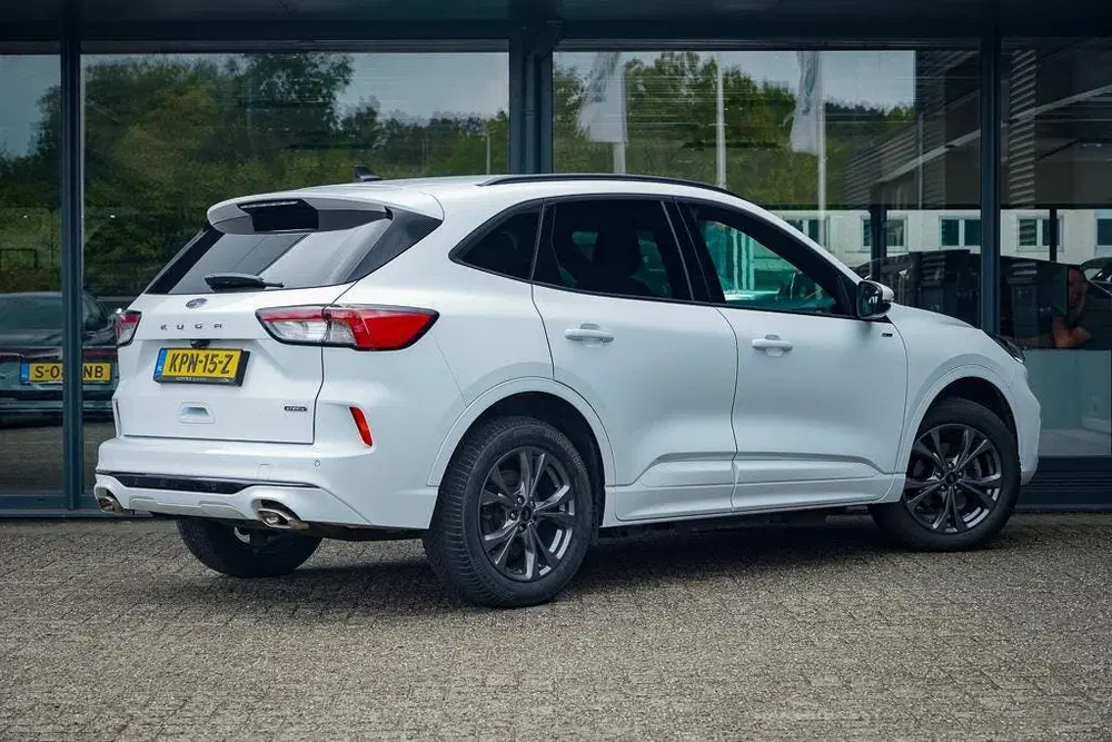 Ford Kuga 2.5 PHEV ST-Line uit 2022, foto 4