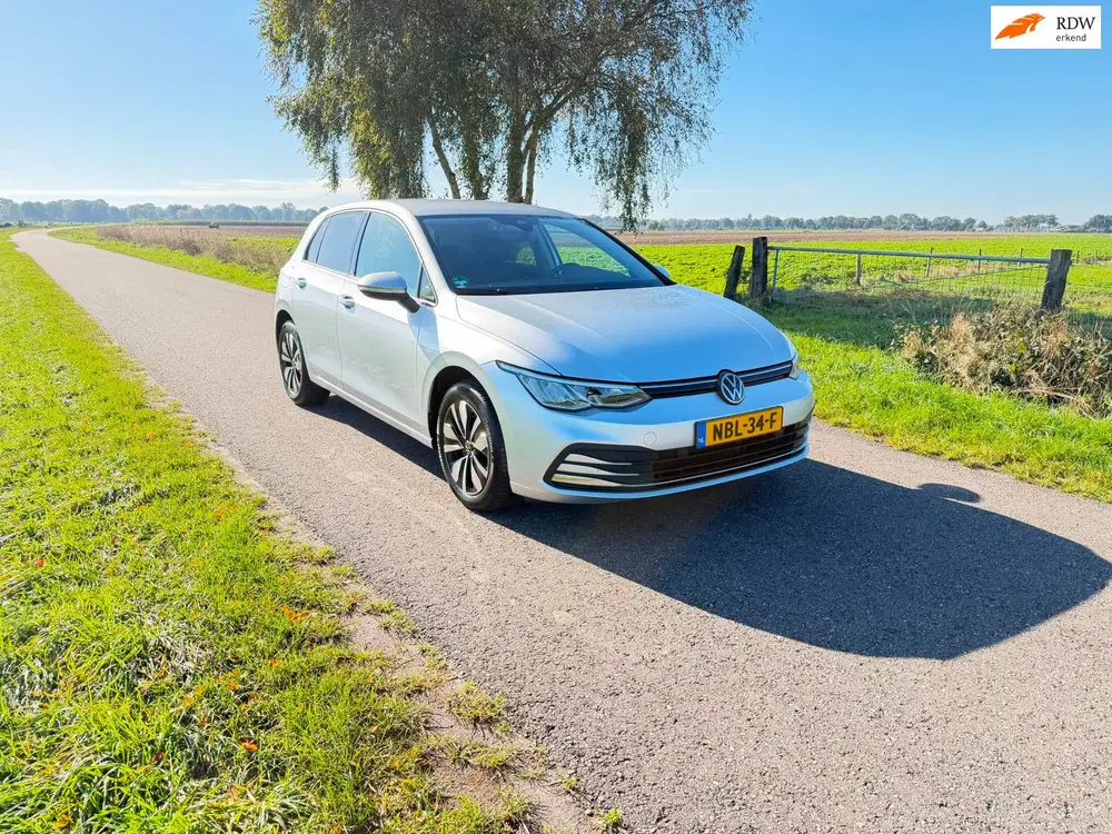 Volkswagen Golf 1.5 TSI MOVE Business uit 2024