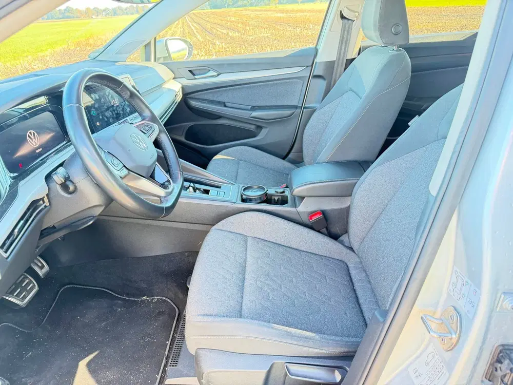 Volkswagen Golf 1.5 TSI MOVE Business uit 2024, foto 10