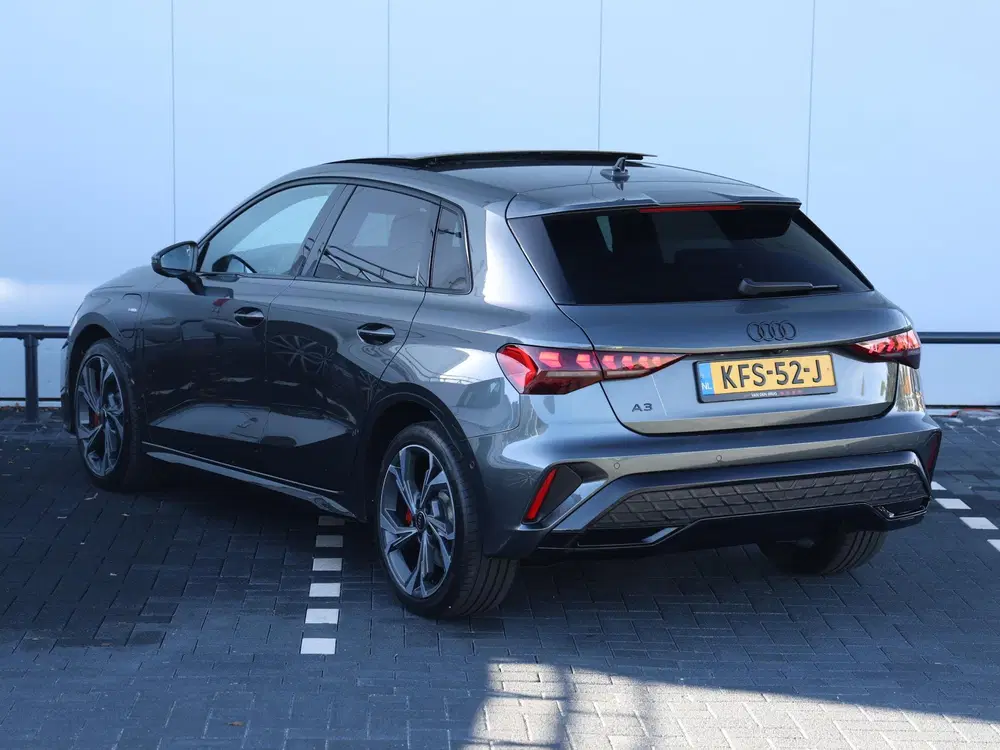 Audi A3 45 TFSI e S edition Competition uit 2026, foto 15