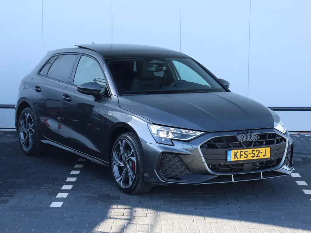Audi A3 45 TFSI e S edition Competition uit 2026, foto 3