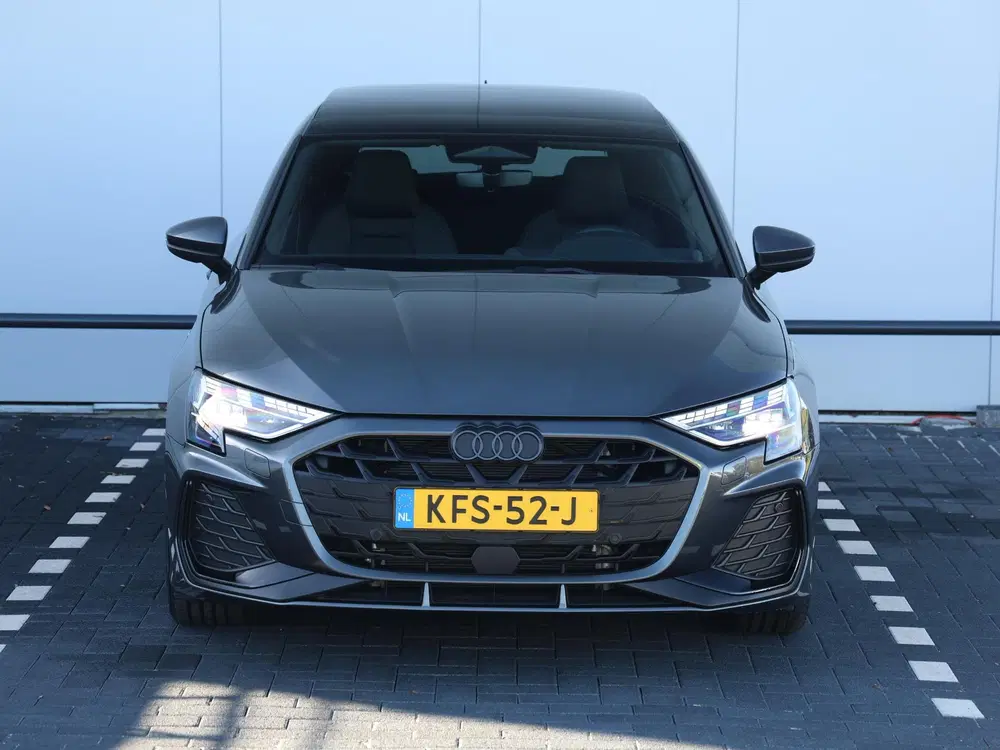 Audi A3 45 TFSI e S edition Competition uit 2026, foto 4
