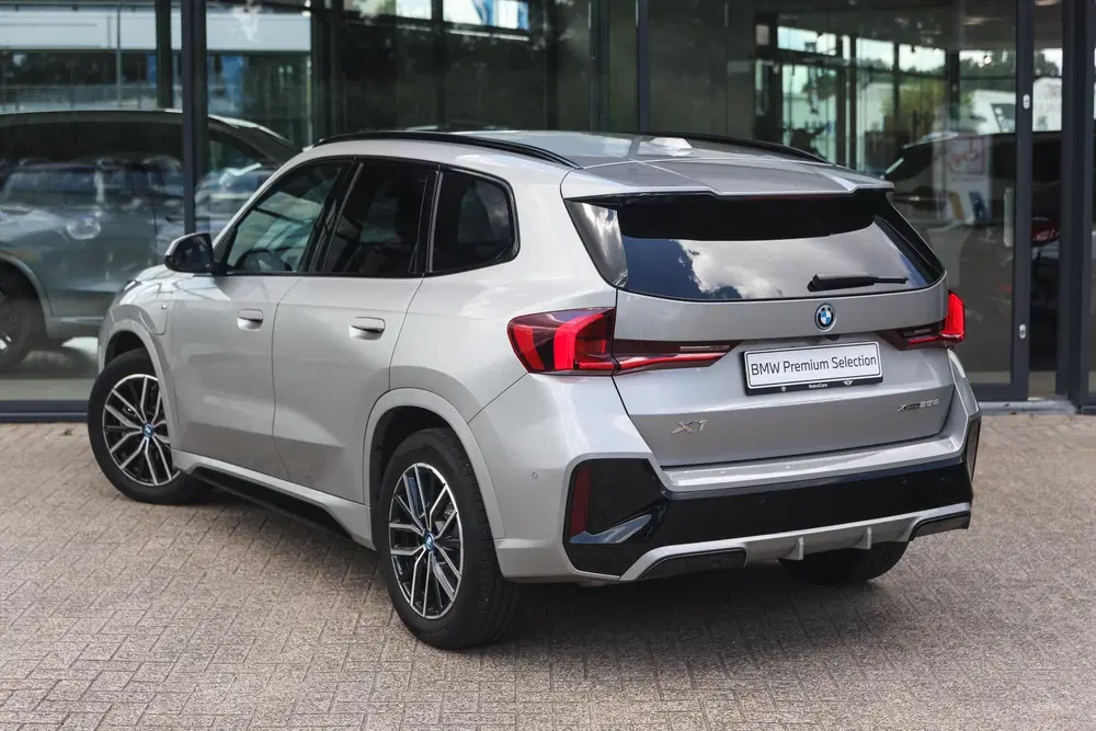 BMW X1 xDrive25e M Sport Automaat uit 2025, foto 2