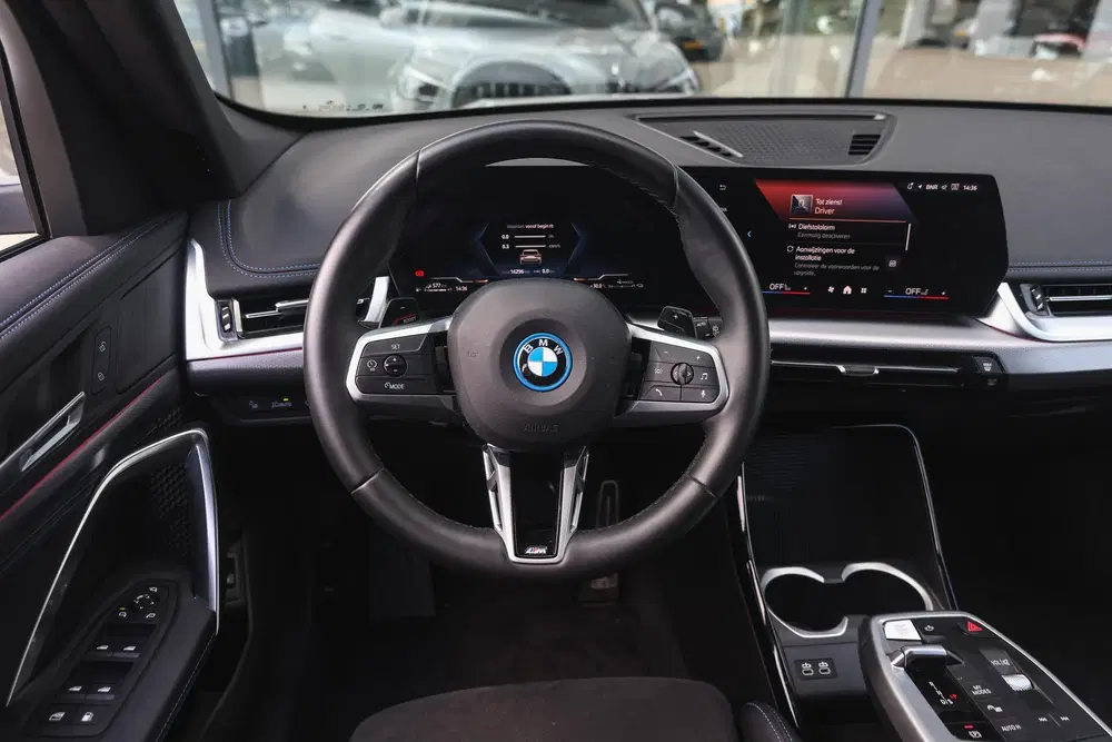 BMW X1 xDrive25e M Sport Automaat uit 2025, foto 3