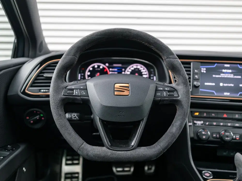 SEAT Leon 2.0 TSI CUPRA R 4DRIVE PANO CARBON BREMBO uit 2020, foto 14