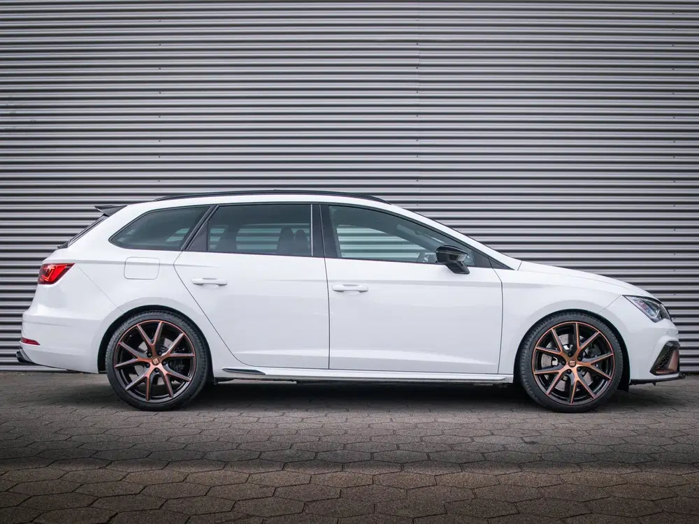 SEAT Leon 2.0 TSI CUPRA R 4DRIVE PANO CARBON BREMBO uit 2020, foto 6