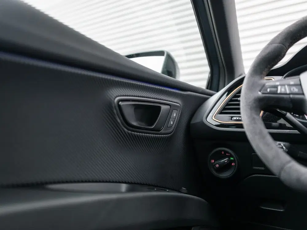 SEAT Leon 2.0 TSI CUPRA R 4DRIVE PANO CARBON BREMBO uit 2020, foto 9
