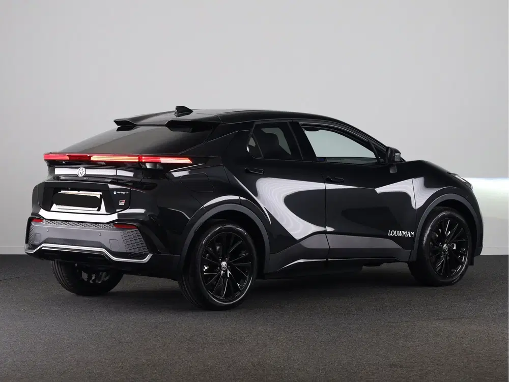 Toyota C-HR 2.0 Plug-in Hybrid 220 Black Edition (bj 2 uit 2026, foto 2