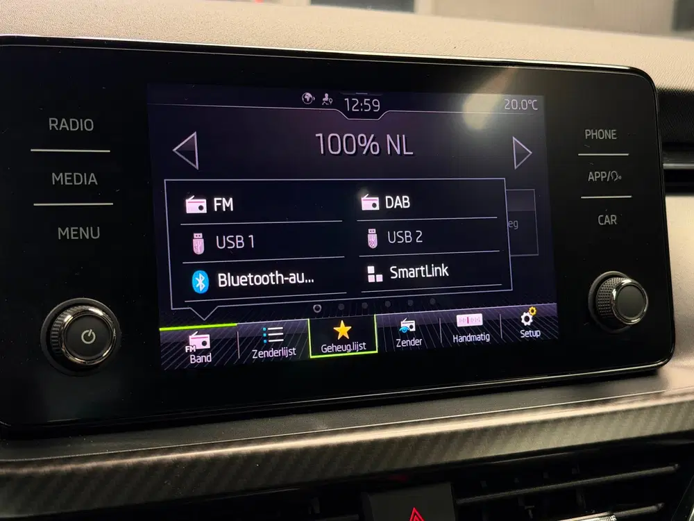 Skoda Kamiq 1.5 TSI Monte Carlo Pano CarPlay Camera uit 2022, foto 14
