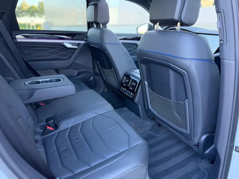 Volkswagen Touareg 3.0 TSi eHybrid R 462Pk Puglia Black Dyn uit 2023, foto 13