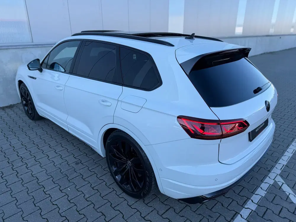 Volkswagen Touareg 3.0 TSi eHybrid R 462Pk Puglia Black Dyn uit 2023, foto 6
