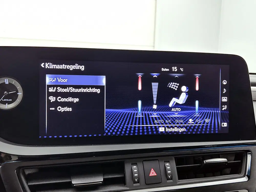 Lexus ES 300h F Sport Line uit 2022, foto 12