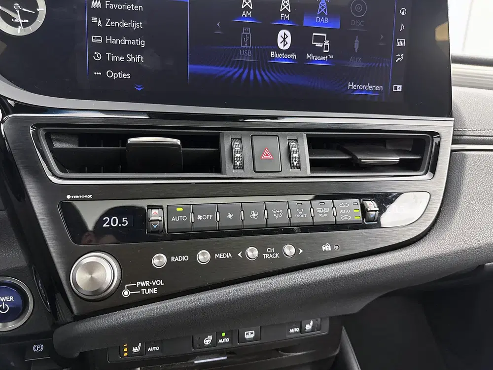 Lexus ES 300h F Sport Line uit 2022, foto 13