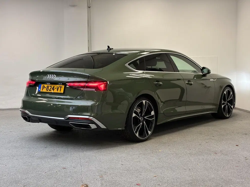 Audi A5 35 TFSI S edition uit 2021, foto 2