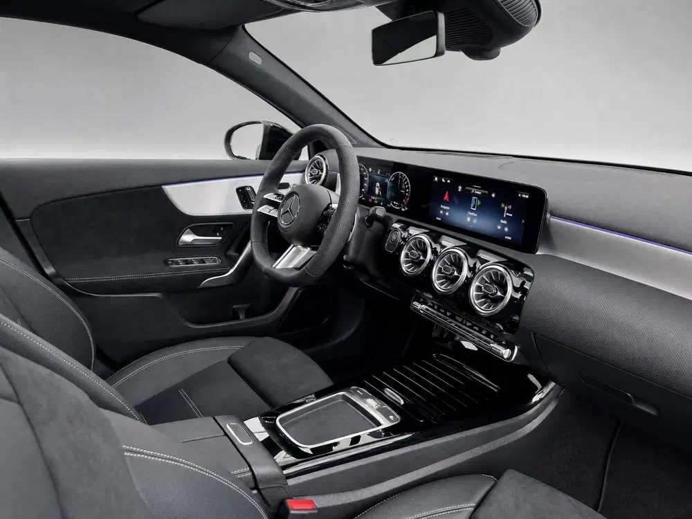 Mercedes-Benz A-Klasse 250 e Business Solution AMG uit 2026, foto 12
