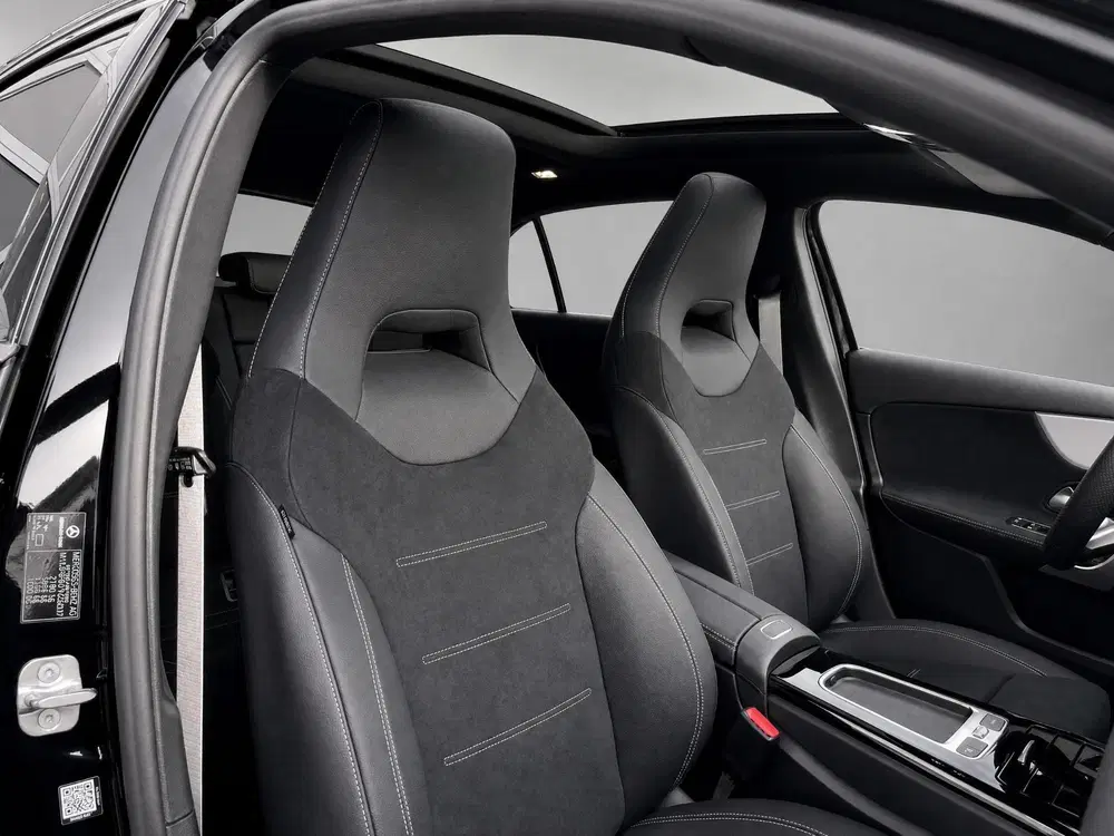 Mercedes-Benz A-Klasse 250 e Business Solution AMG uit 2026, foto 13