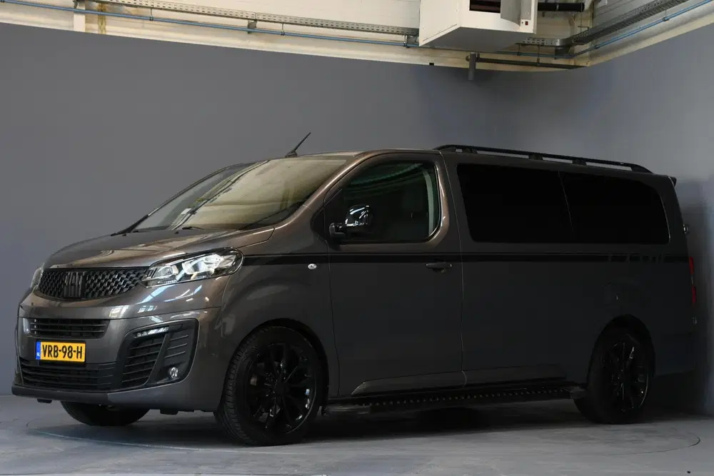 Fiat Scudo 2.0 MultiJet L3H1 DC Business Pro+ LEDER uit 2022, foto 2