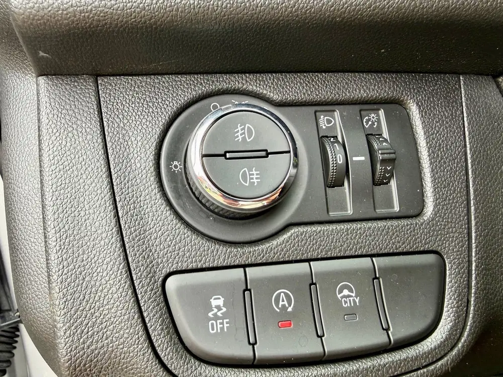 Opel Karl 1.0 Rocks Online Edition Carplay uit 2019, foto 15