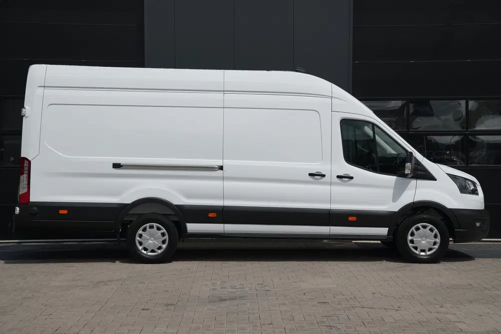 Ford Transit 350 2.0 TDCI L4H3 Trend RWD 130pk uit 2024, foto 4
