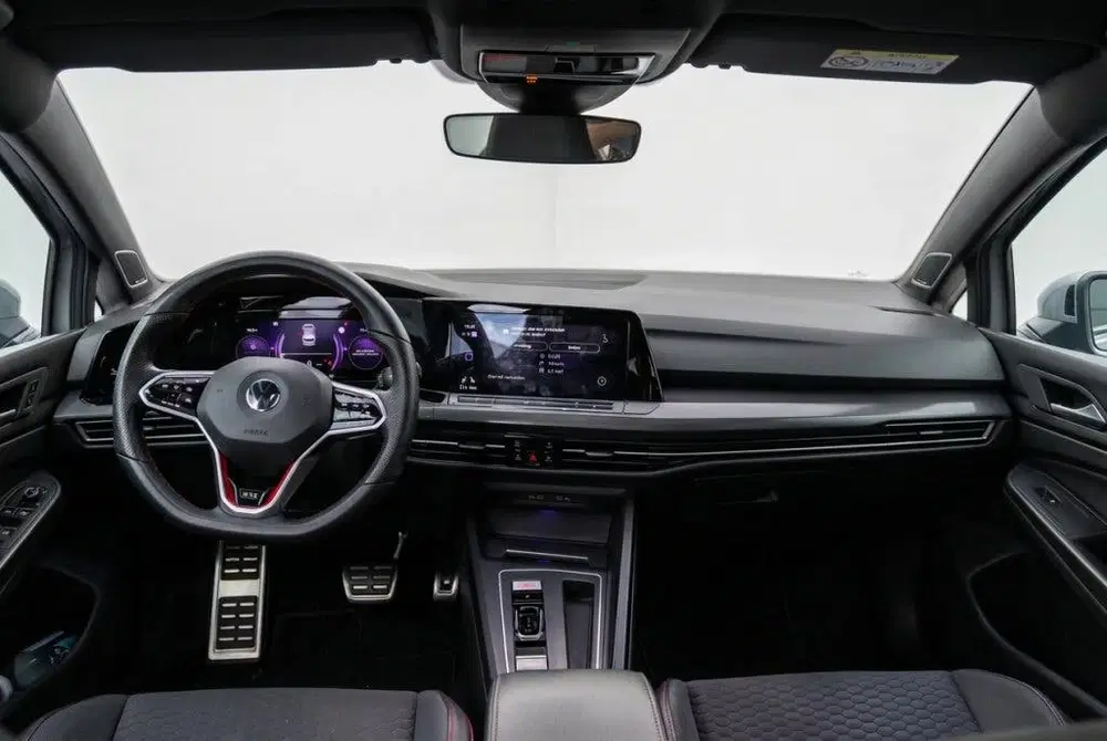 Volkswagen Golf 2.0 GTI Clubsport 300PK Pano uit 2021, foto 11